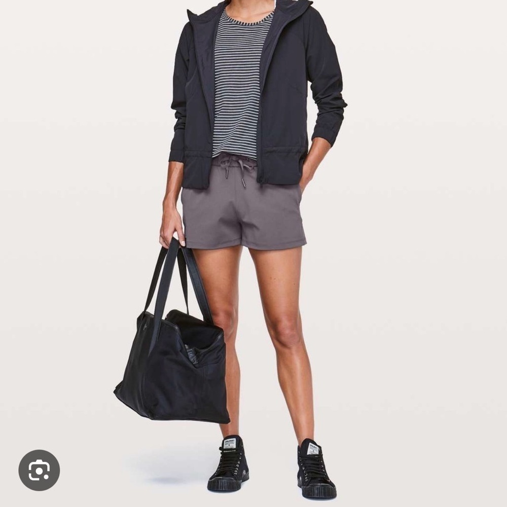 lululemon athletica On the Fly Short Luxtreme